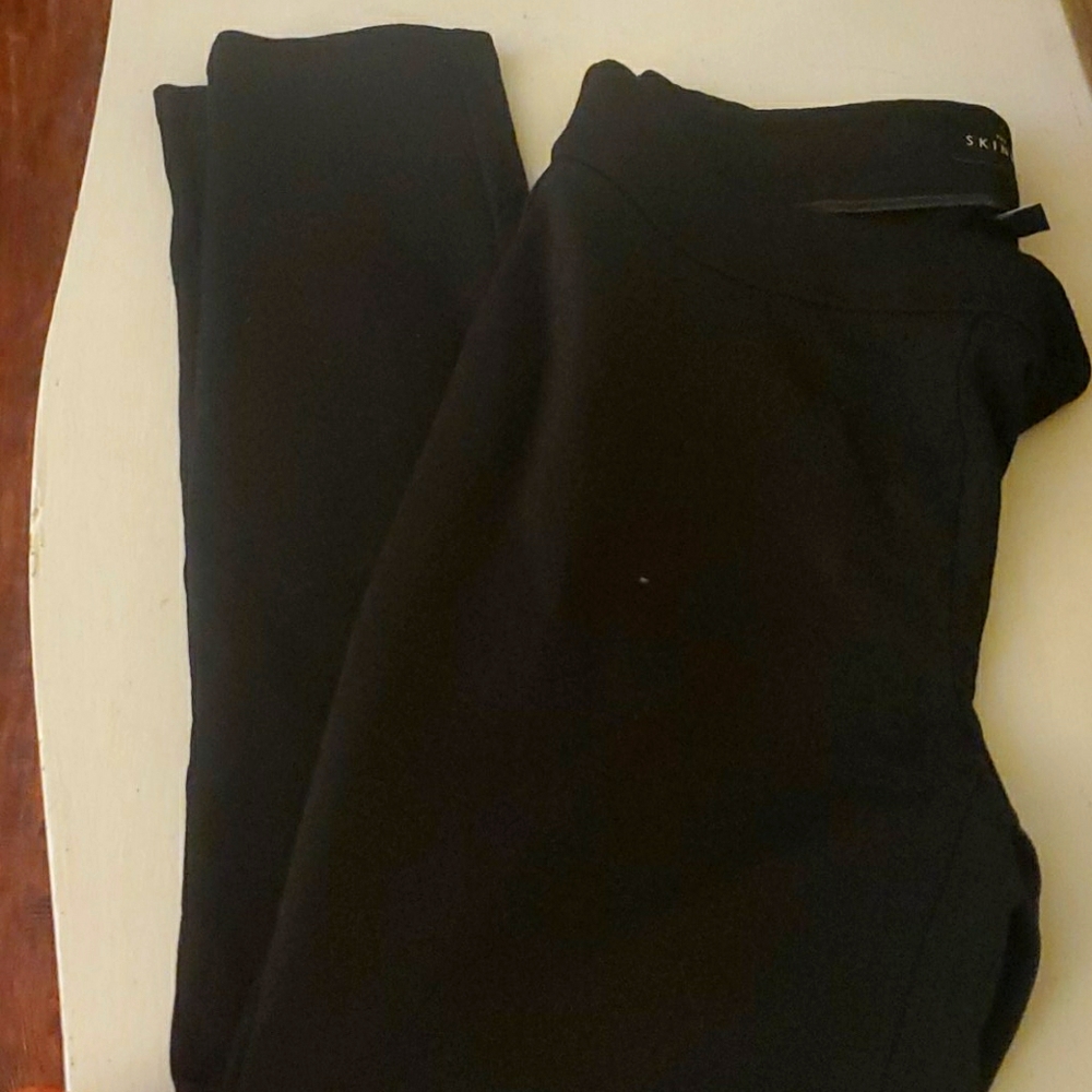 White House Black Market The Skinny Size 4 Pants